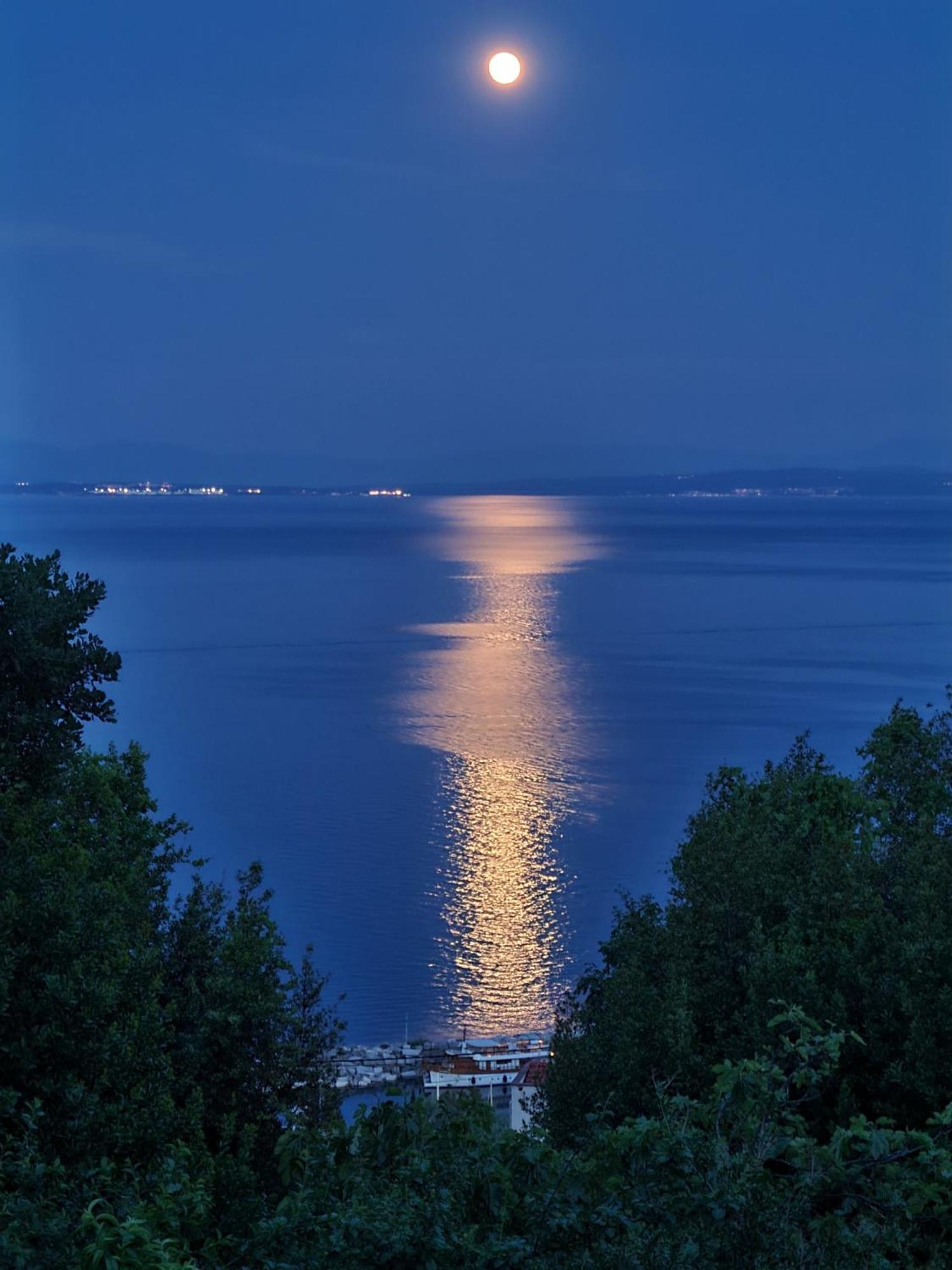 Apartments Zlatko Ičići Esterno foto