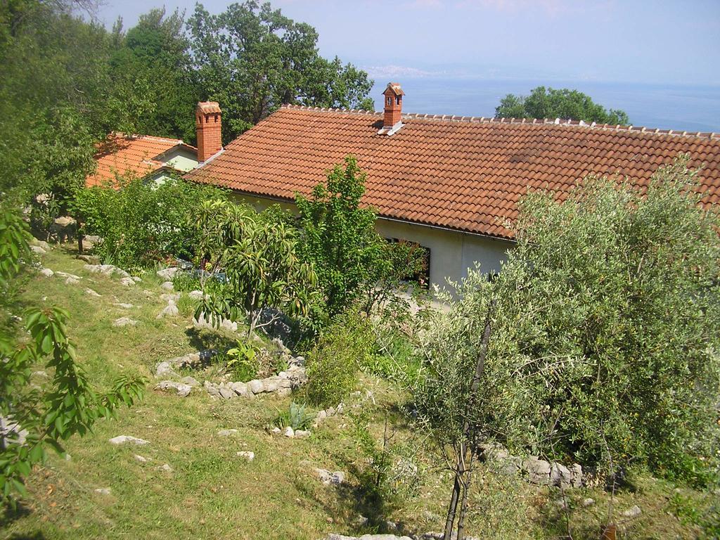 Apartments Zlatko Ičići Esterno foto